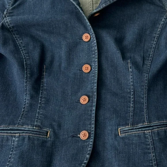 Lauren Ralph Lauren size 6 Peplum Denim Jacket - Picture 8 of 16